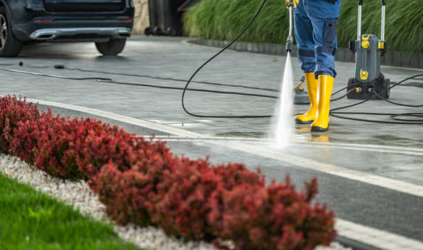 Why Choose Our Certified Pressure Washing Experts for Your Project Needs in Frankfort, OH?